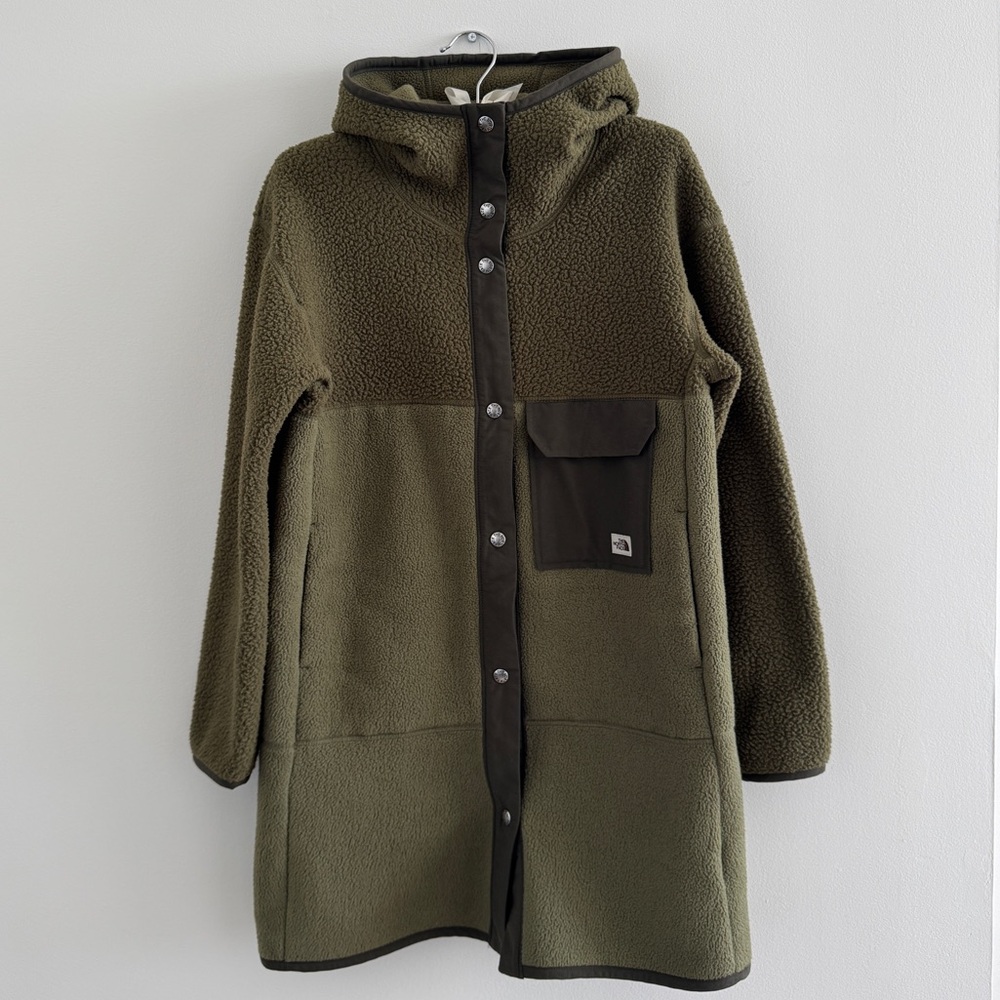 The North Face fleece jacket/coat